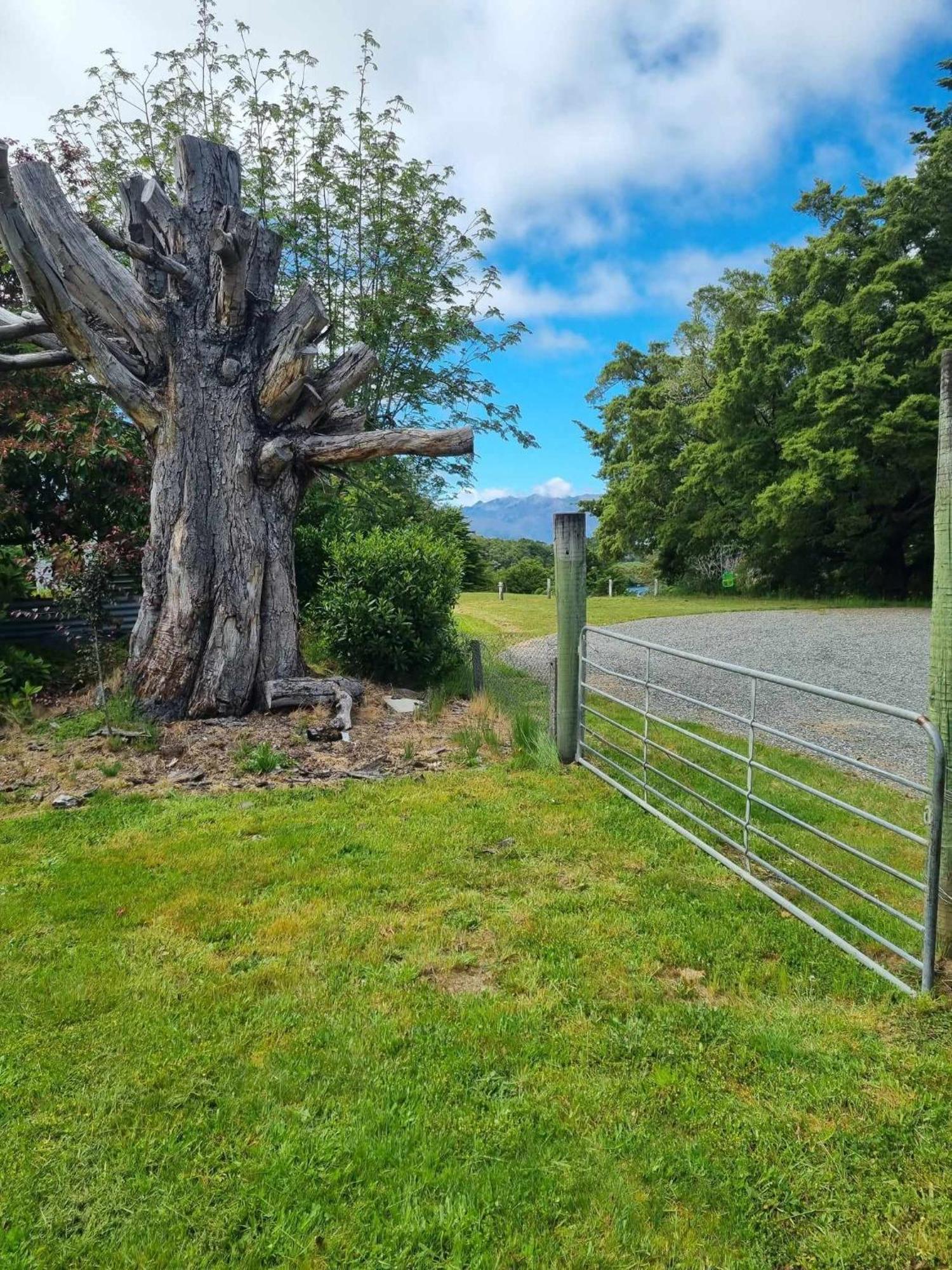 Cosy Getaway In Manapouri Exterior foto